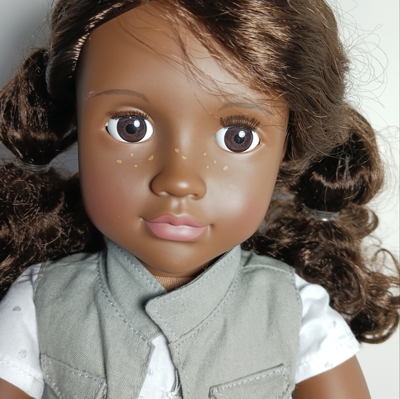 Our Generation Doll Battat 18 “ African American Brown Hair & Eyes Freckles - Picture 2 of 5